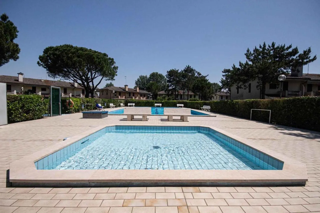 Holiday Home Porto Santa Margherita 40301