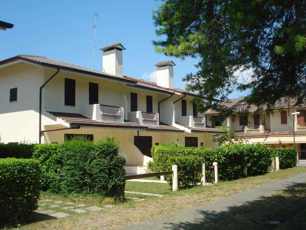 Holiday Home Porto Santa Margherita 40301